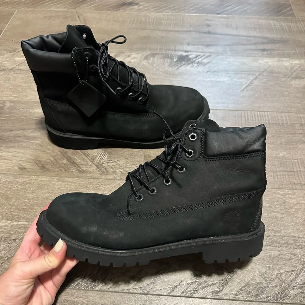 Timberland 12907 Classic 6 Inch Premium Waterproof Boots Black 7Y 8.5 NWOB